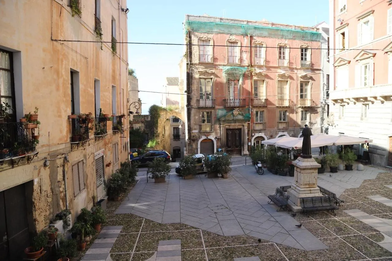 Open Suite Cobalto Cagliari 0*,  Italie